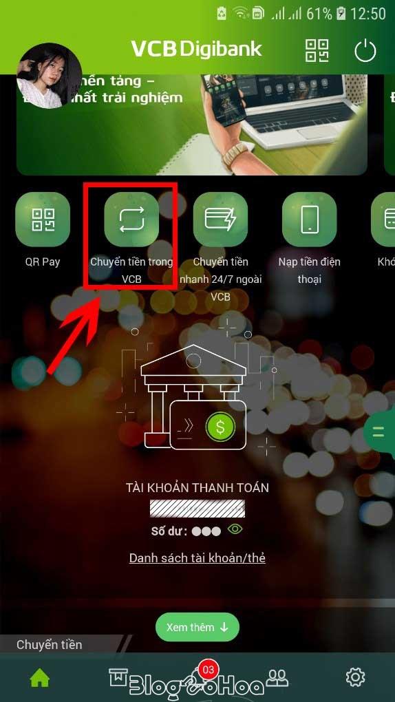Mở ứng dụng Vietcombank trên điện thoại. Mở ứng dụng Vietcombank trên điện thoại.